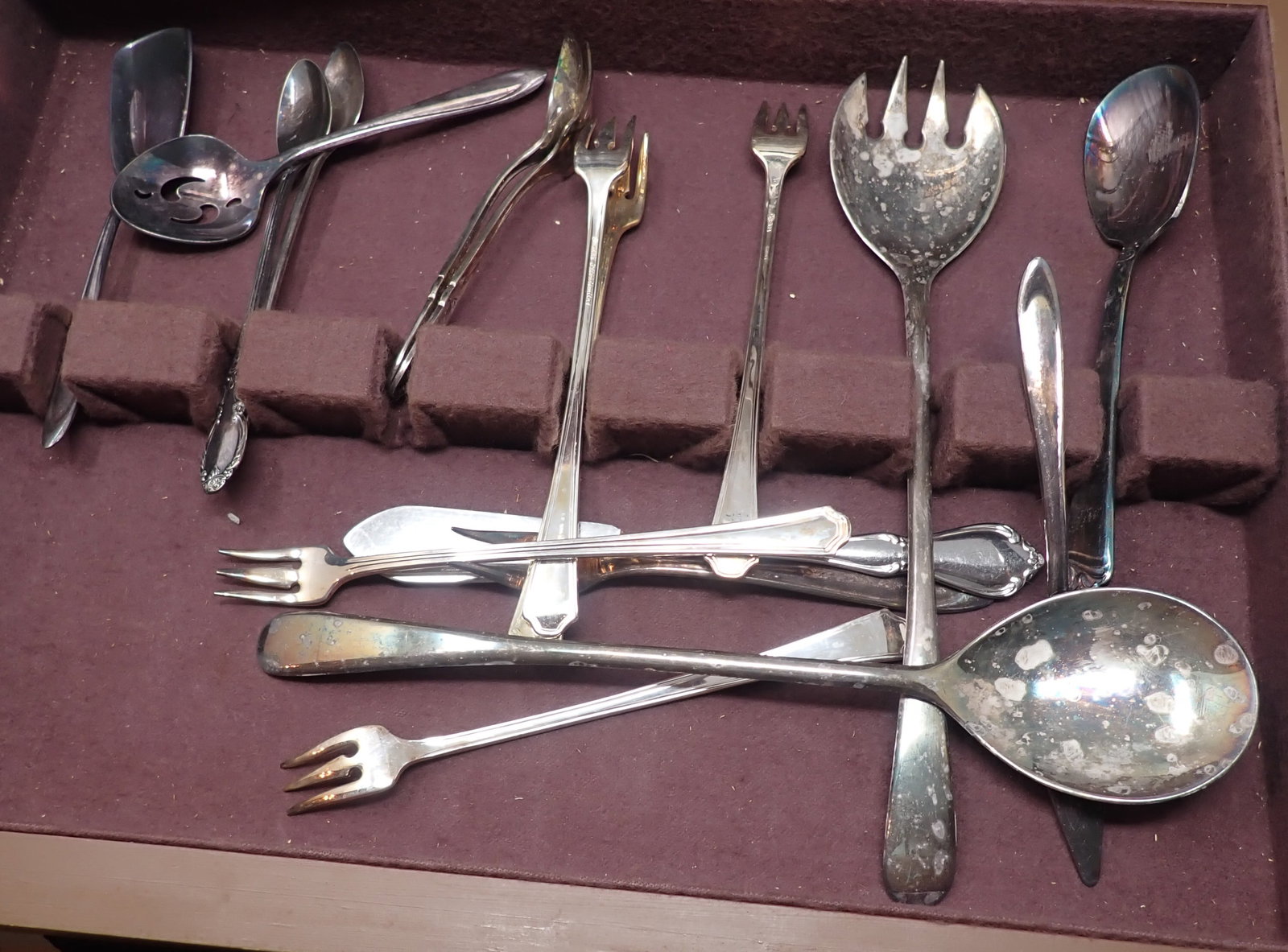 Rogers, Holmes & Edwards, Oneida Flatware - 3