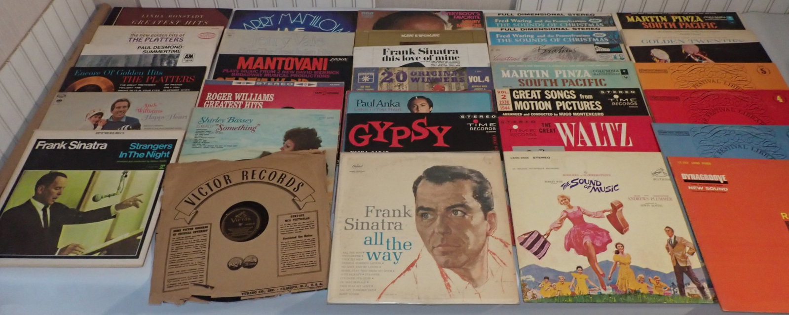 Frank Sinatra & Misc Records: We do not guarantee correct record is in correct sleeve. Shipping available