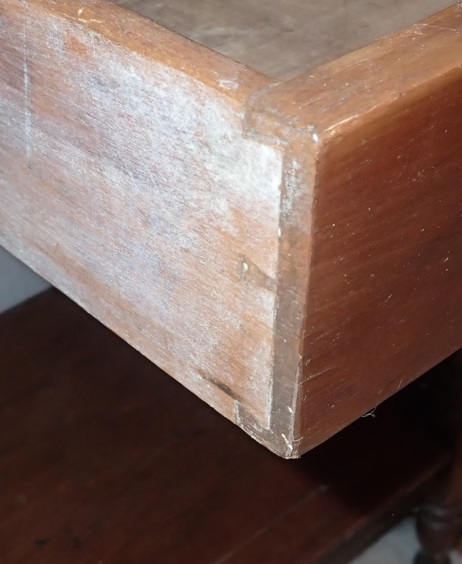 One Drawer Stand - 4