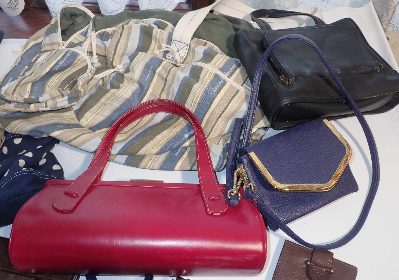 Purses , Hand Bags , Wallets , & Misc - 6