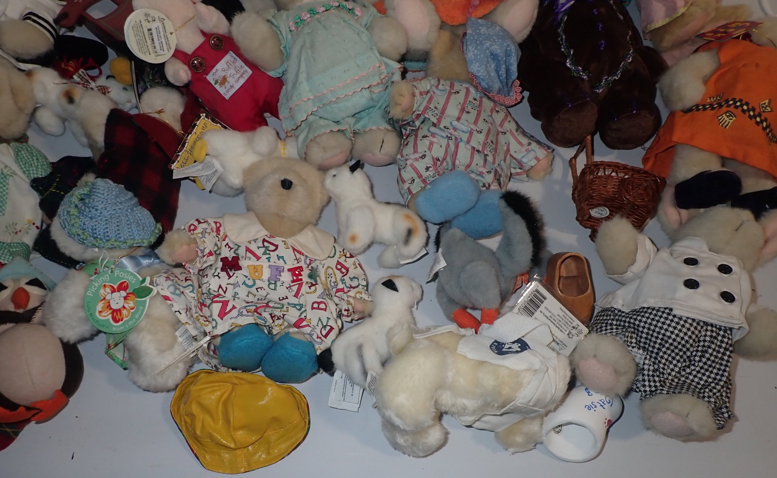 Stuffed Animals incl Muffy Vanderbear - 6
