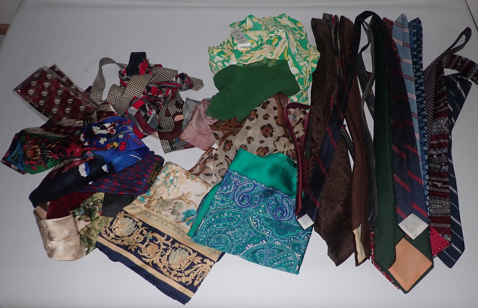Ties & Scarves: Shipping available
