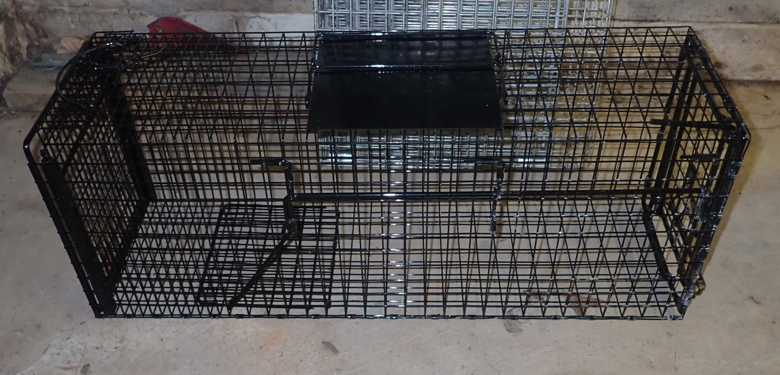 Tomahawk Live Trap & Crate - 2