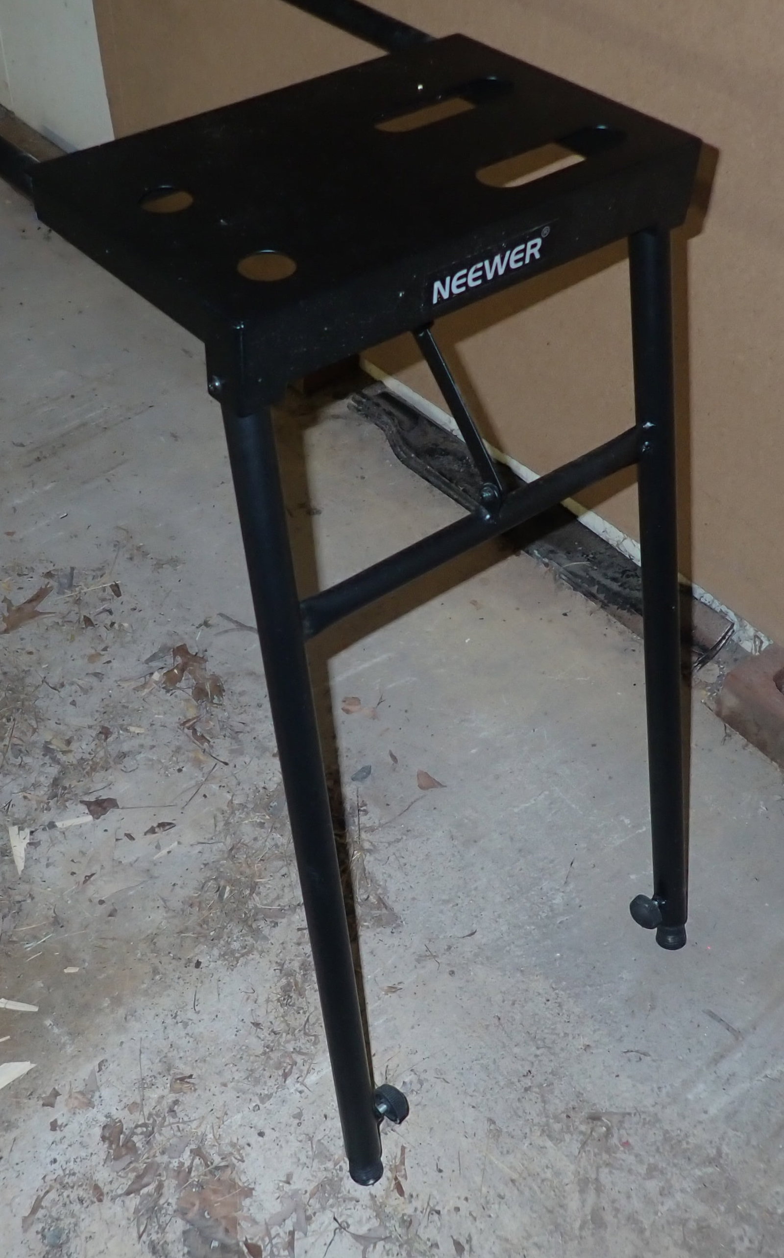 Neewer Adjustable Folding Stand - 3