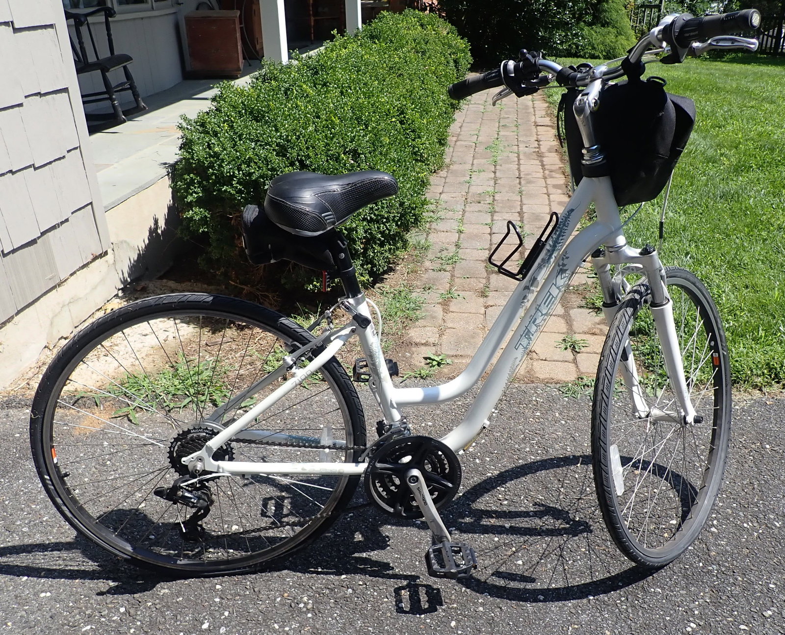 Trek Bicycle: NO in house shipping !
