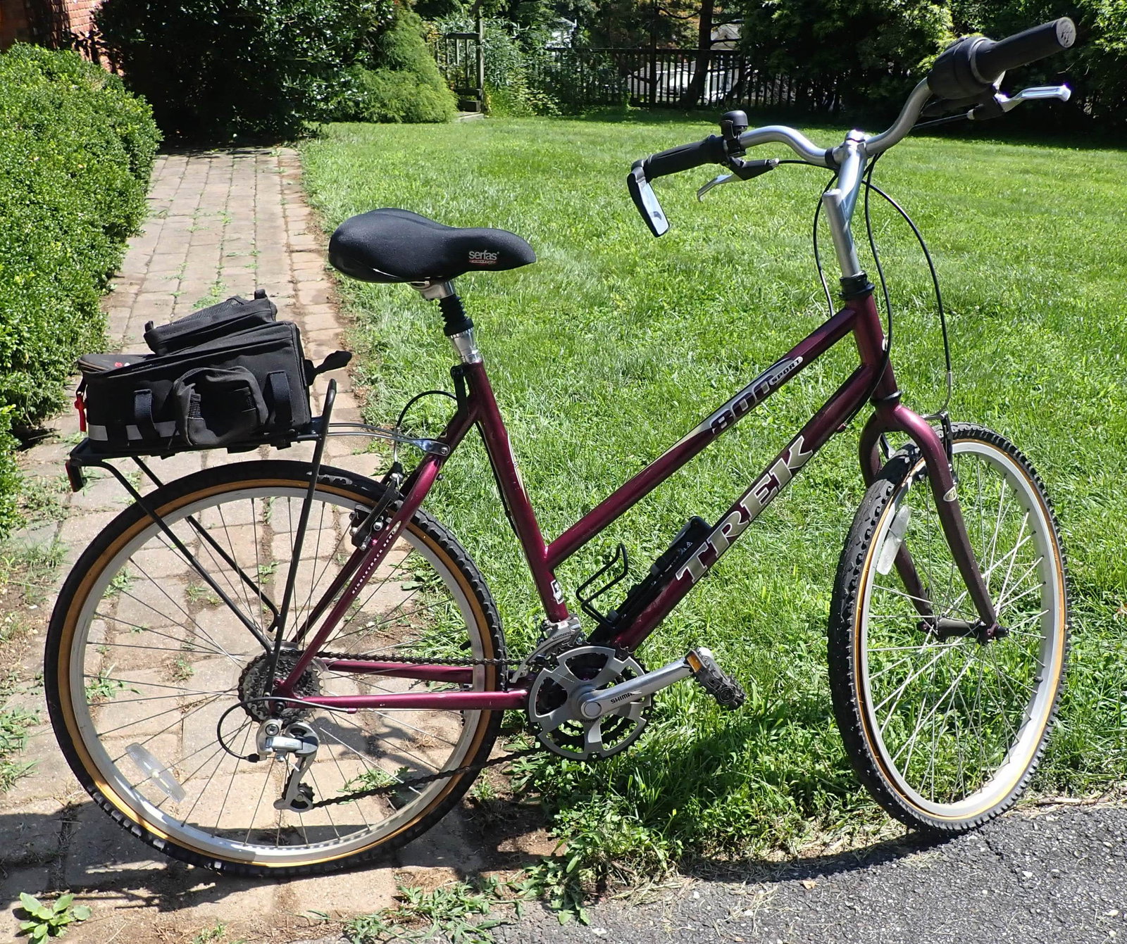 Trek 20" 800 Sport Womens Bicycle: NO in house shipping !
