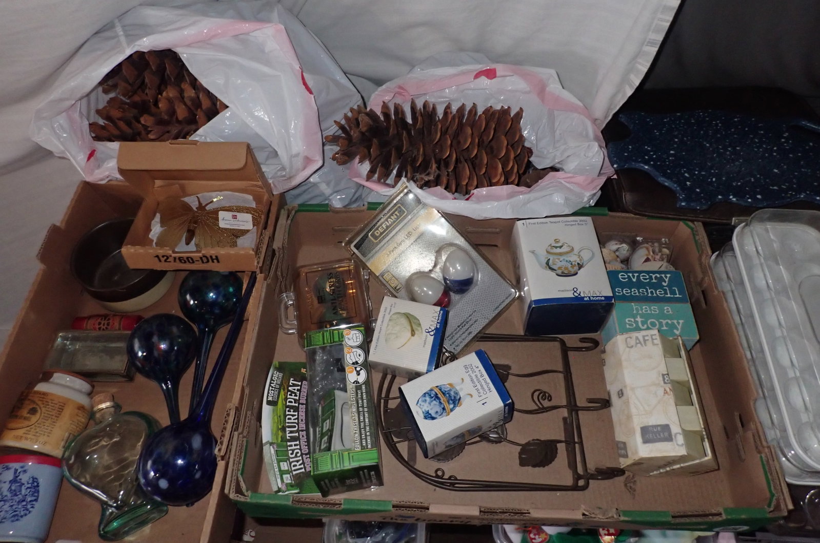 Contents of Tables: NO in house shipping !