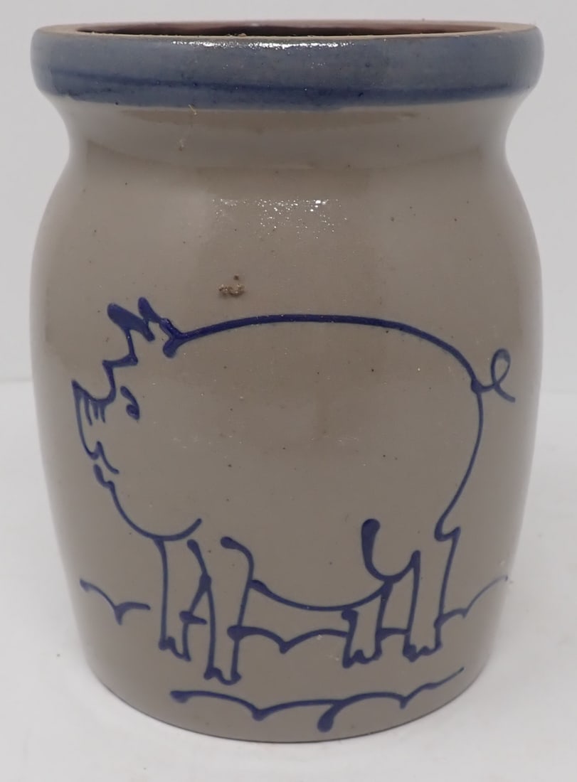 1998 BBP Pottery Pig Preserve Jar: Approx 4" in diameter and 5 1/2" tall. Shipping available