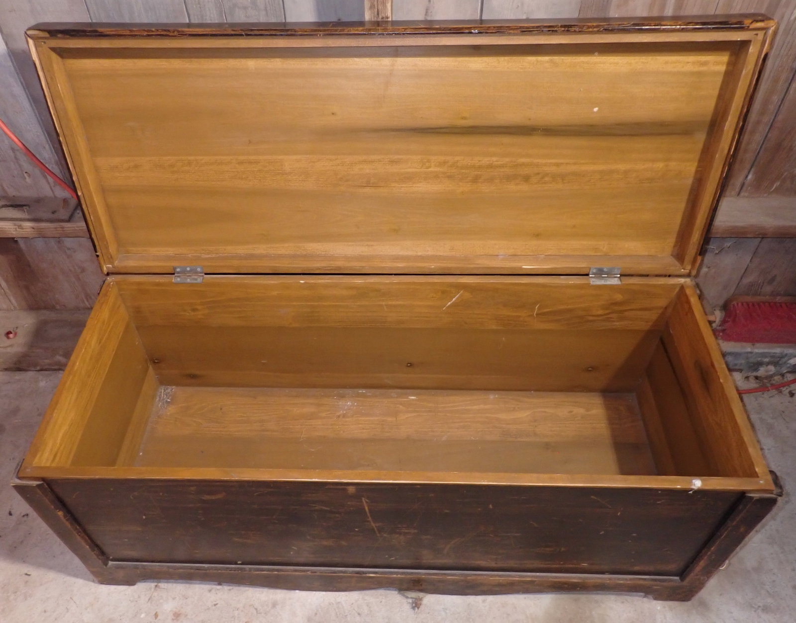 Blanket Chest - 5