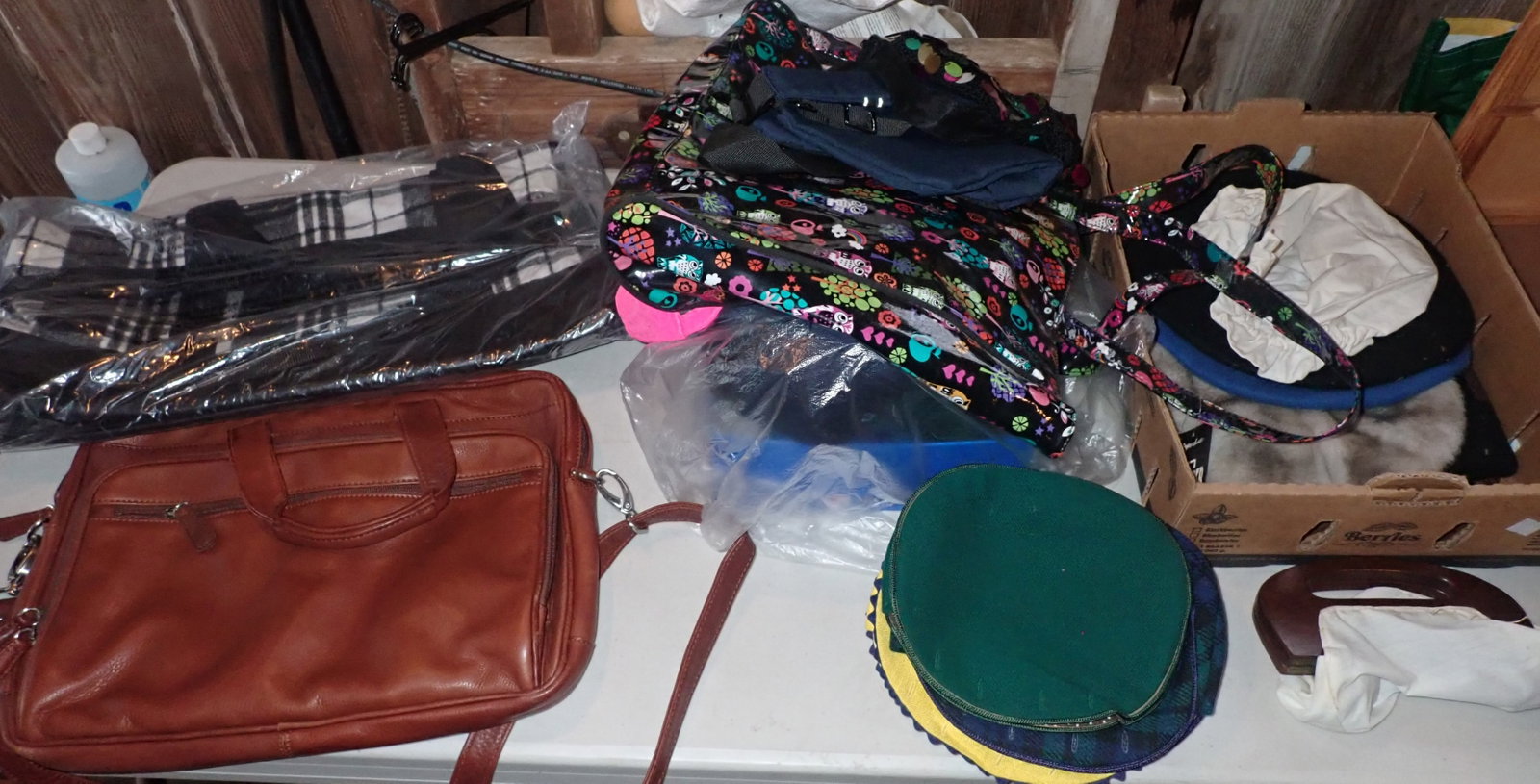 Clothing, Bags, Belts, Wallets, Misc: NO in house shipping !
