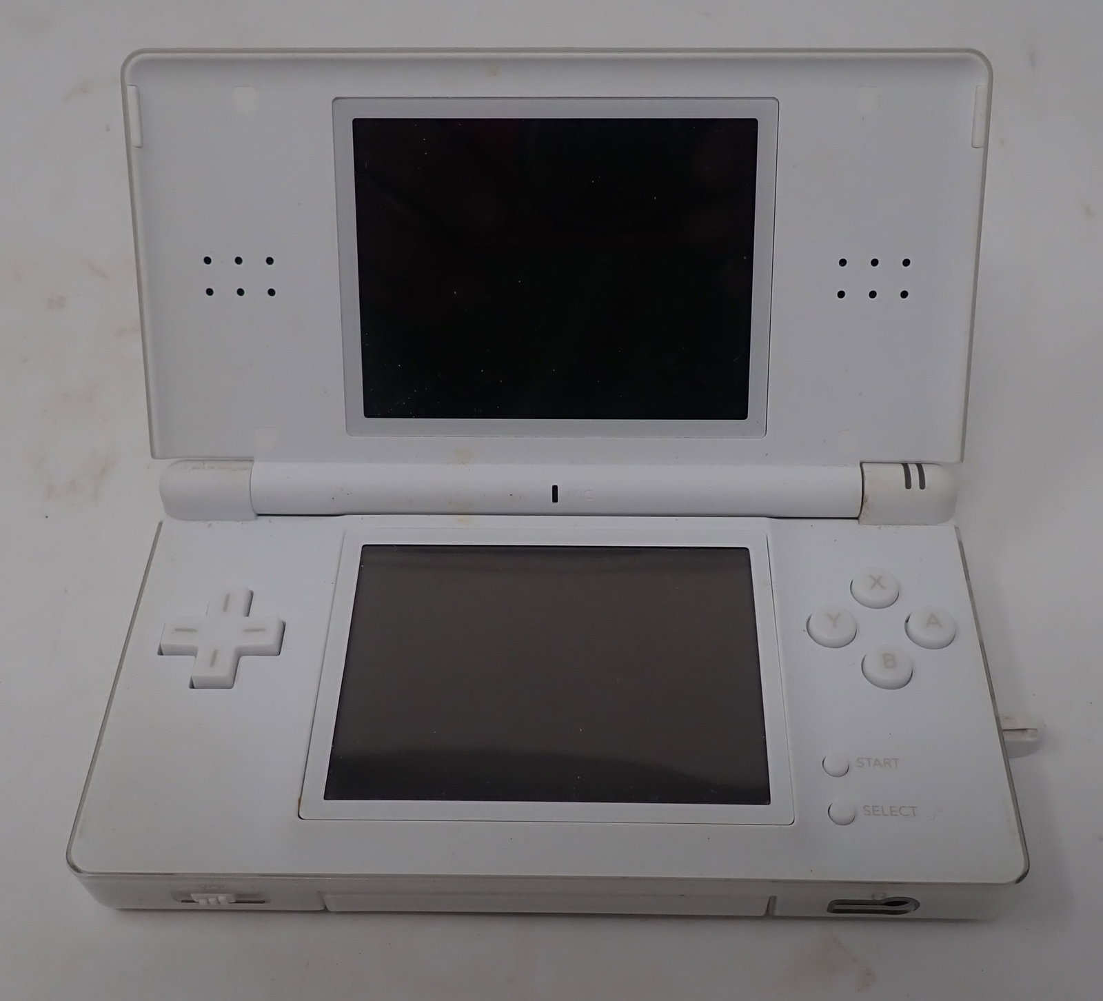 Nintendo DS Lite: Shipping available