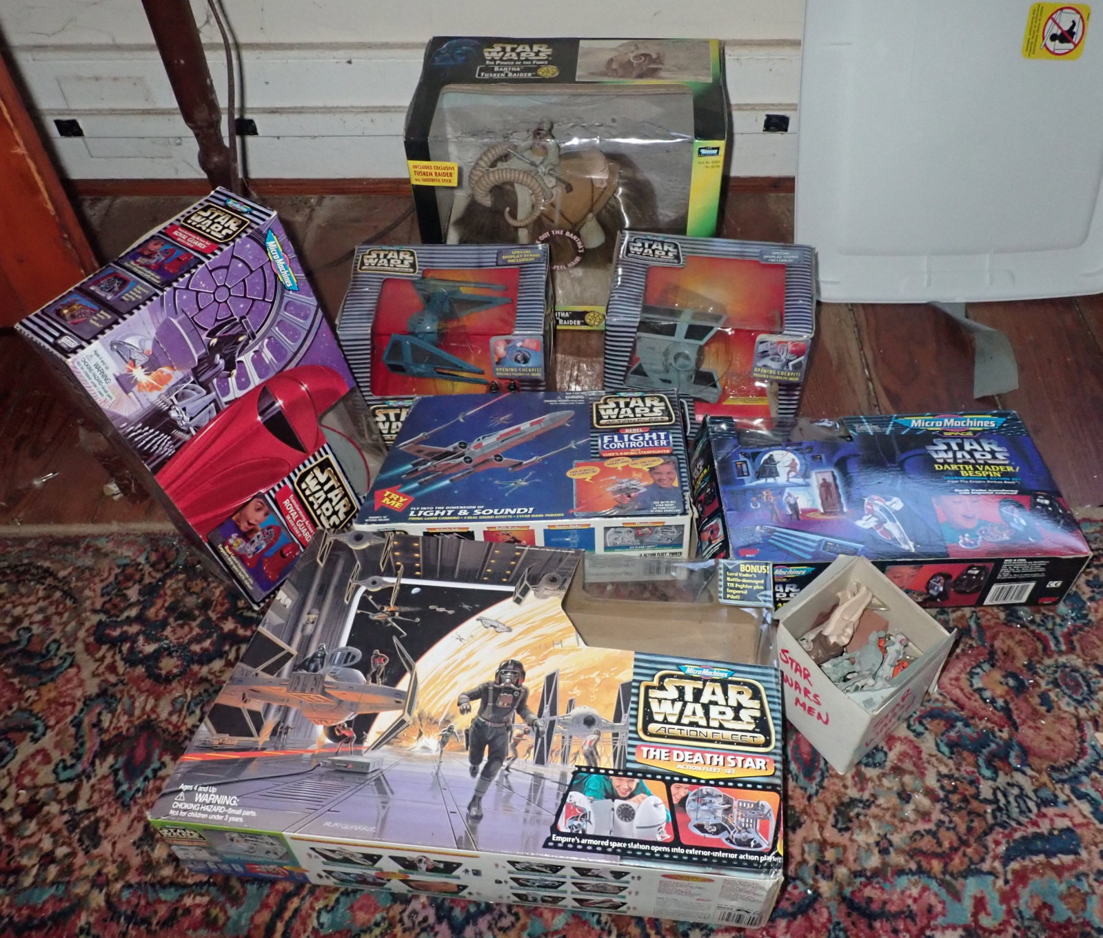 Star Wars Action Fleet, MicroMachines & Misc: We do not guarantee they are complete. No in house shipping !