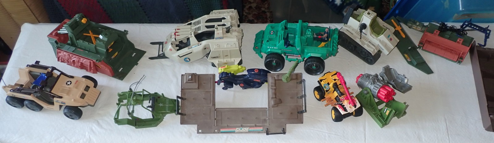 GI Joe Vehicles & Building: NO in house shipping !