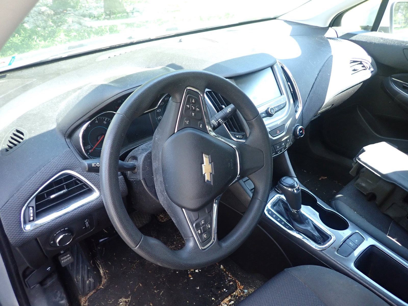 2017 Chevy Cruze LT - 10