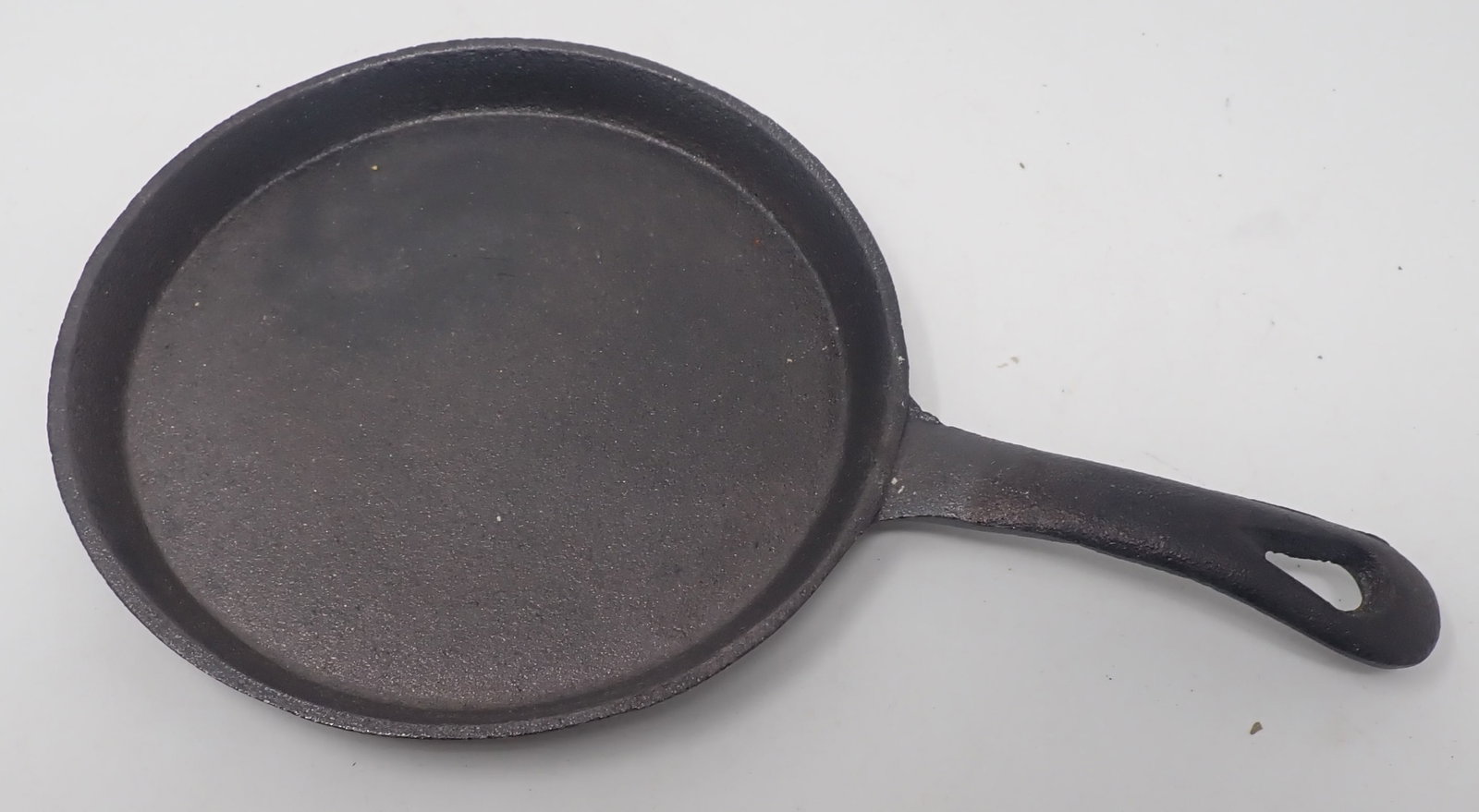 Cast Iron Skillet: Approx 6 3/8" in diameter and 10 1/4" long. Shipping available