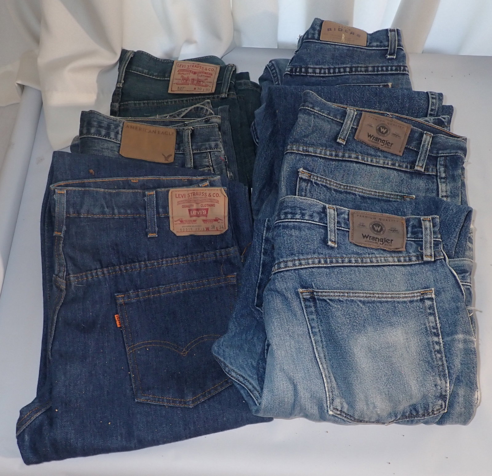 Levis , Wrangler, & Misc Jeans (1 of 3)