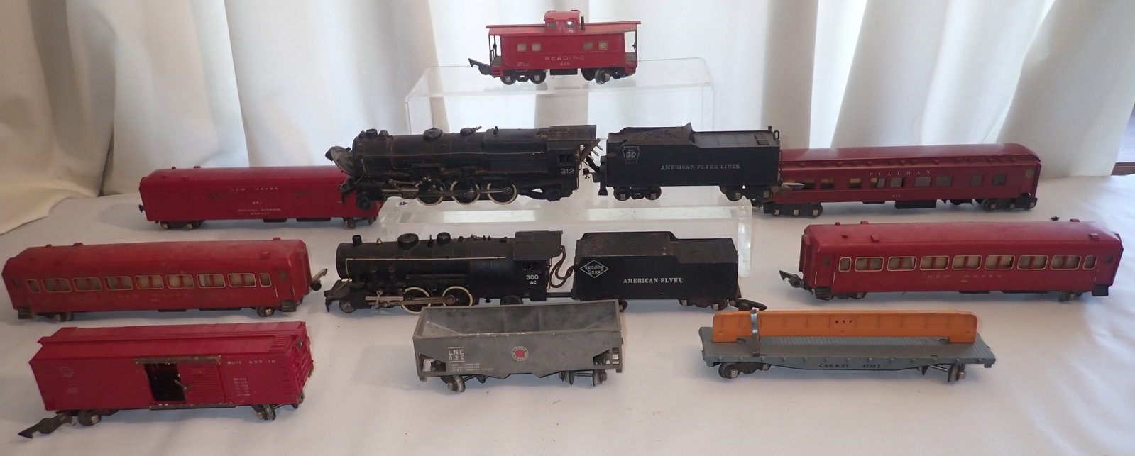 American Flyer 300 312 Locomotives , New Haven Passenger & Pullman Cars: Shipping available ($20 handling charge, plus postage)