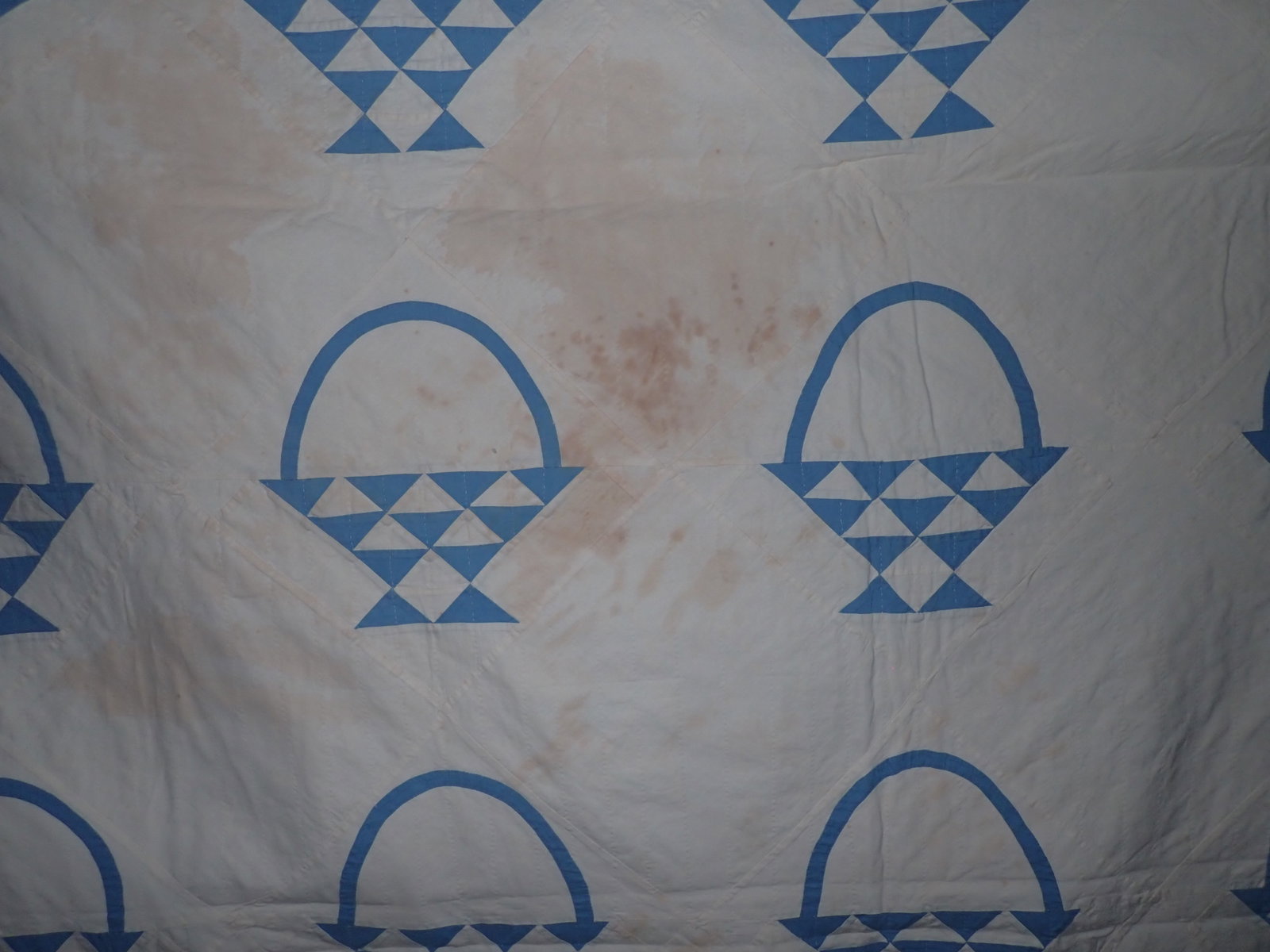 Basket Pattern Patchwork Quilt - 4