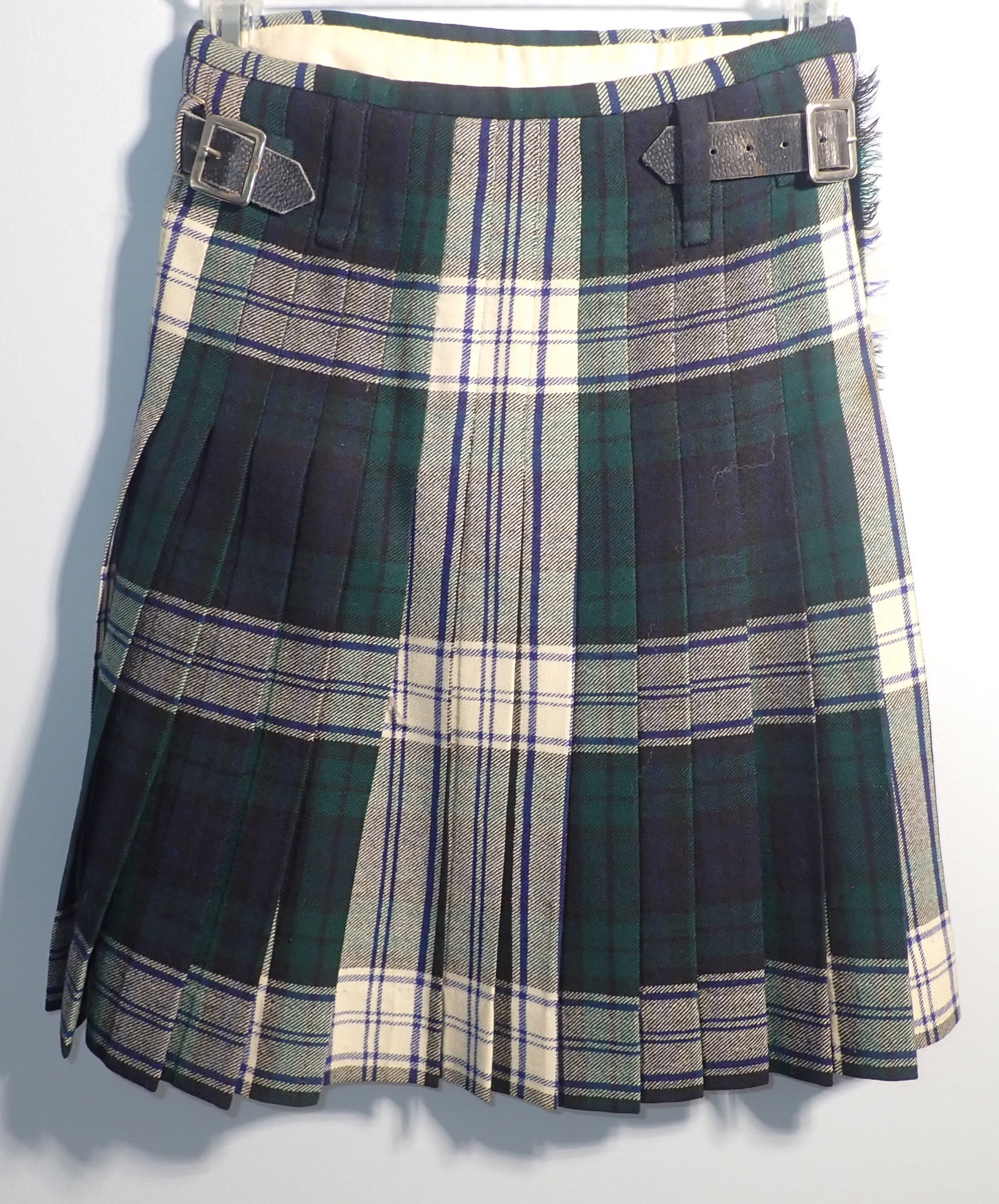 Hugh Macpherson Kilt: Approx 12" wide at waist and 19" long. Shipping available