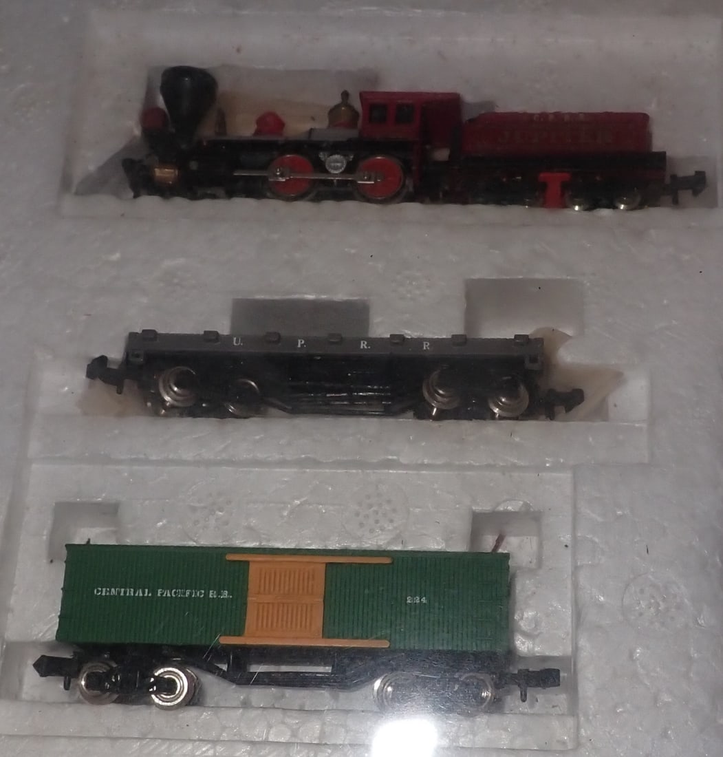 Bachmann The Old Timer N Scale Train Set - 3