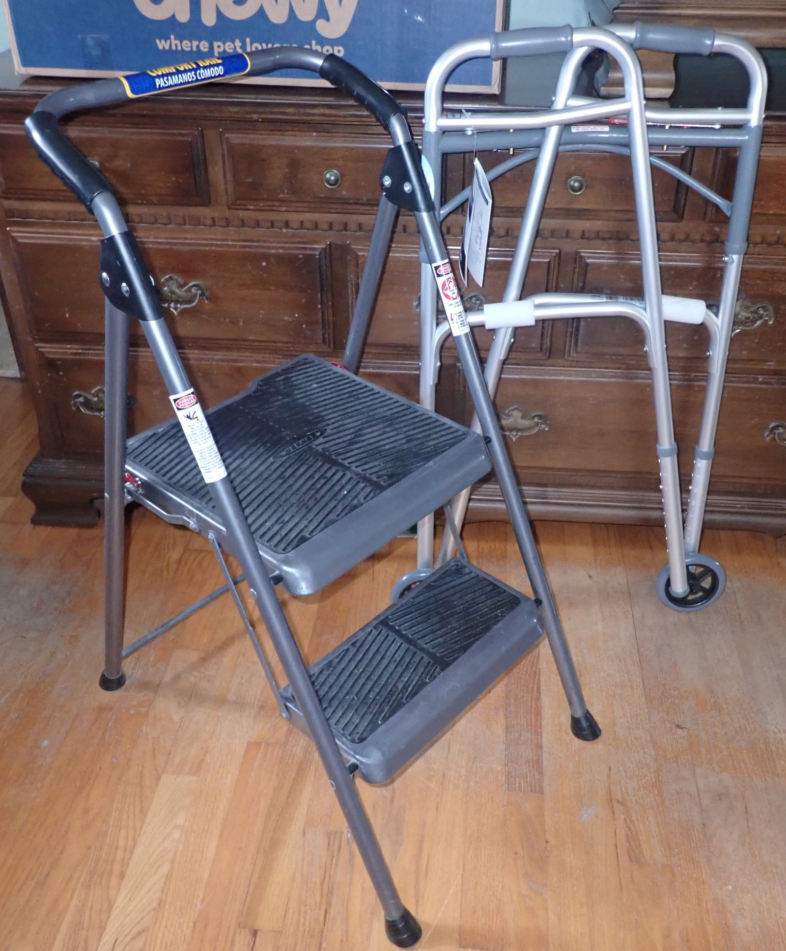 Step Ladder & Drive Walker: No in house shipping !