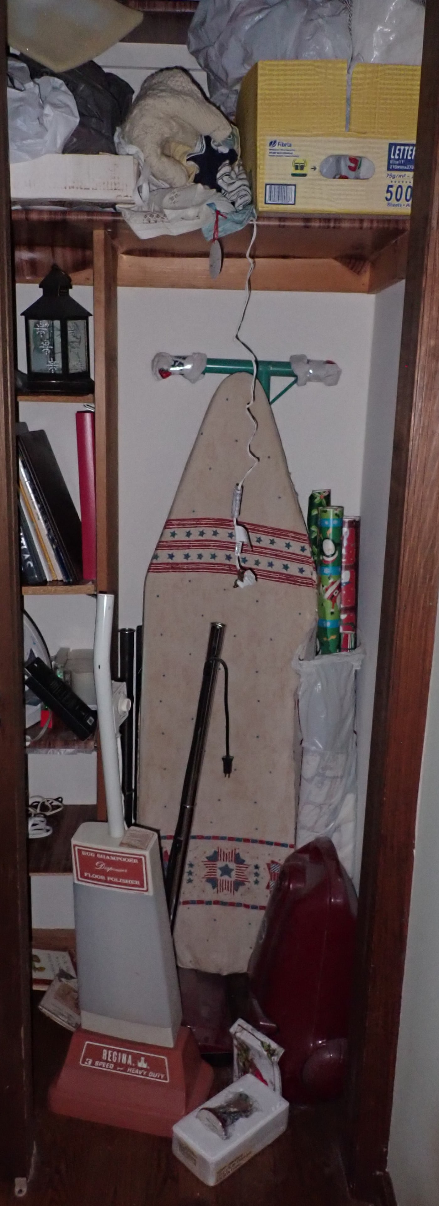 Closet Contents (1 of 7)