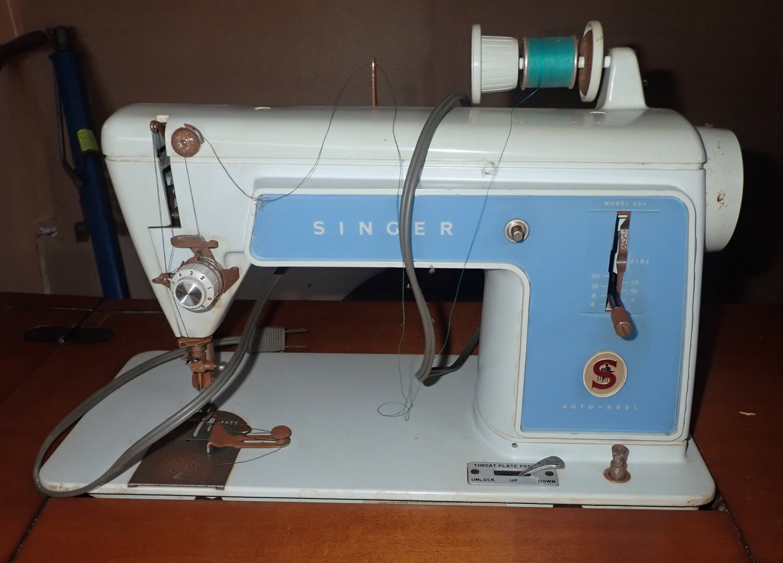 Singer Sewing Machine - 2