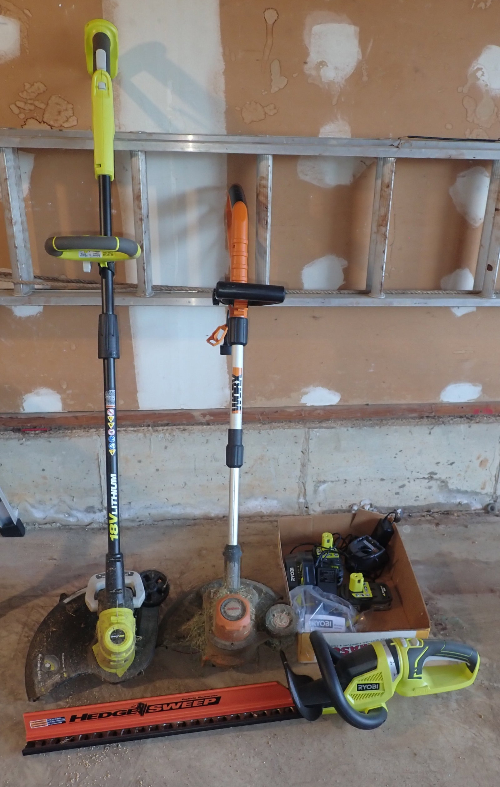 Ryobi Cordless Hedge & String Trimmer, Worx Electric String Trimmer: No in house shipping !