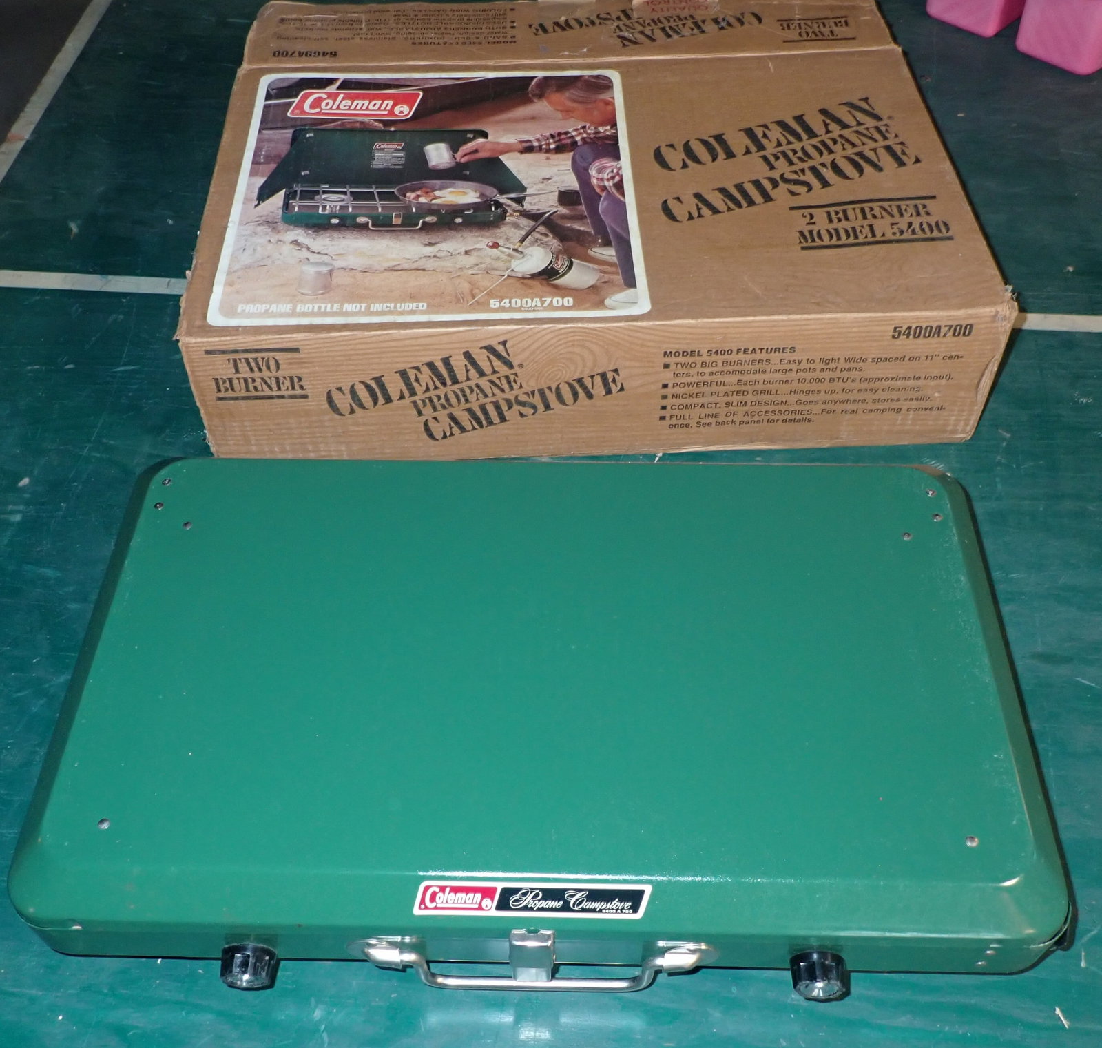 Coleman Propane Campstove: Shipping available