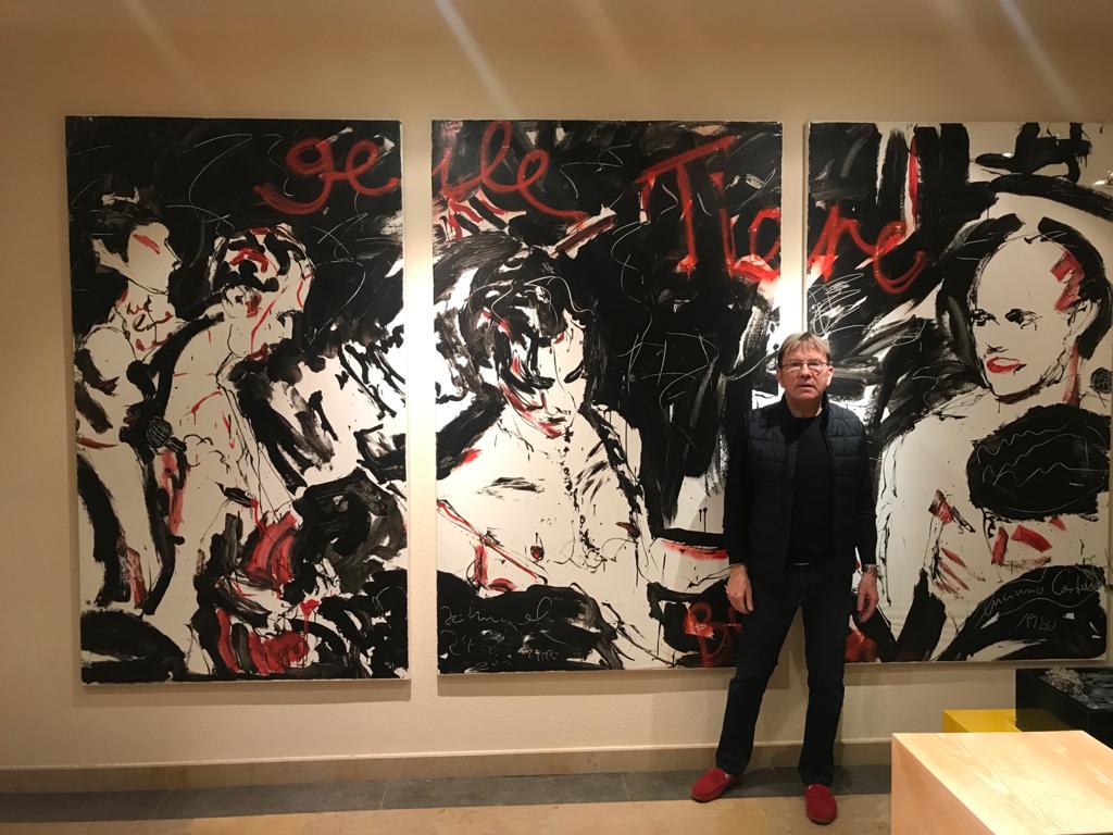 Luciano Castelli b.1951 (Swiss) Untitled, 1980 -: ** Luciano Castellib.1951 (Swiss)Untitled, 1980 - triptych210 X122 cm and the center is 210 X133 cmoil on canvas signed and datedOther Notes: Location: Europe.For estimated delivery time please contac