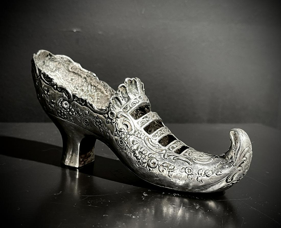 19th century Pump in (800/1000) silver. Holland weight (1 of 5)