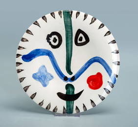 Pablo Picasso 1881-1973 (Spanish) Visage No. 111, white earthenware clay, Diameter: 25.5 cm partly