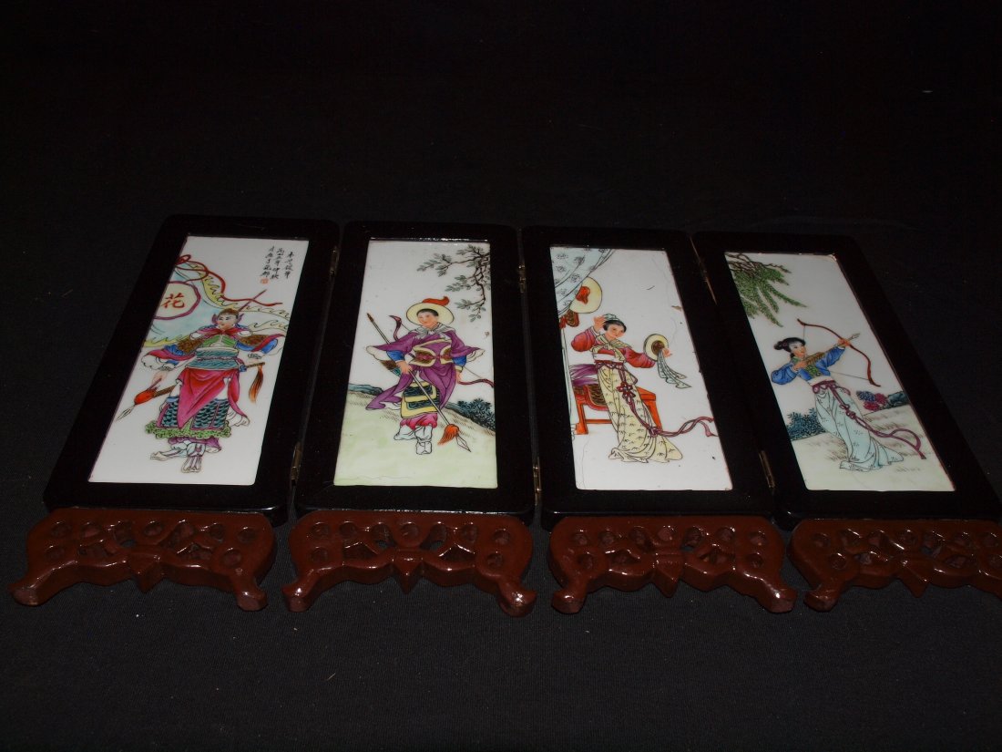 Hand Paint Four Panels Table Screen: Approximately 15 X 9.5 Inches.