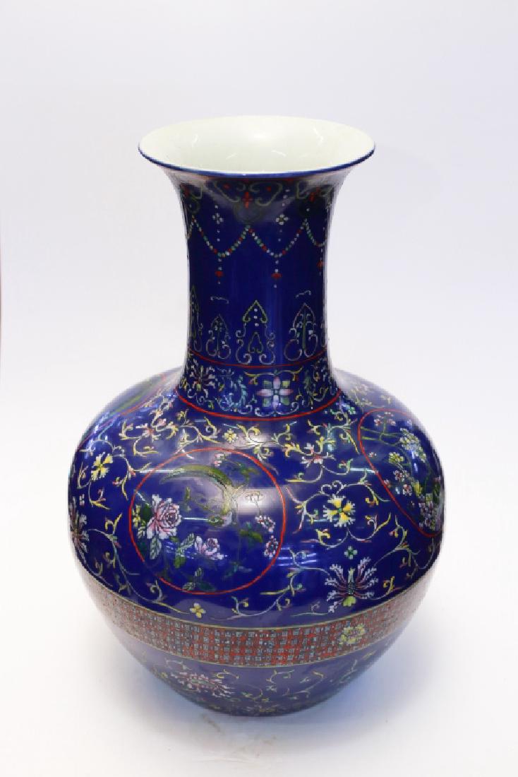 Flower Pattern Chinese Porcelain Famille Rose Vase: Colour: Blue and White Dimension: 50 x 19 x 18 cm Material: Porcelain