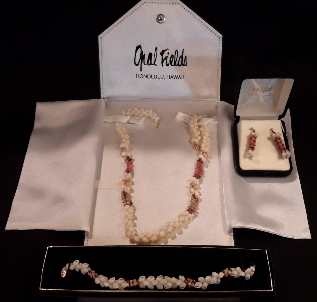 Costume Jewelry Opal Fields Honolulu, Hawaii (1 of 1)