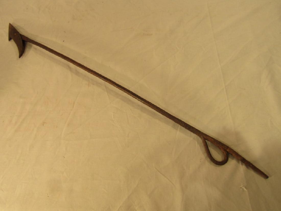 ANTIQUE HARPOON W/GUN RING: 19th century Temple type harpoon with gun ring. 38 in long.