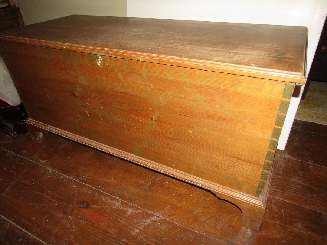 ANTIQUE 6 BOARD BLANKET CHEST