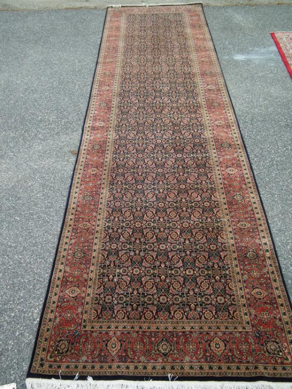 18 FOOT BIDJAR RUNNER RUG: Large navy blue Bidjar Oriental carpet runner with allover floral field, 18 ft 2 inches x 5 feet wide. Exc. Cond.