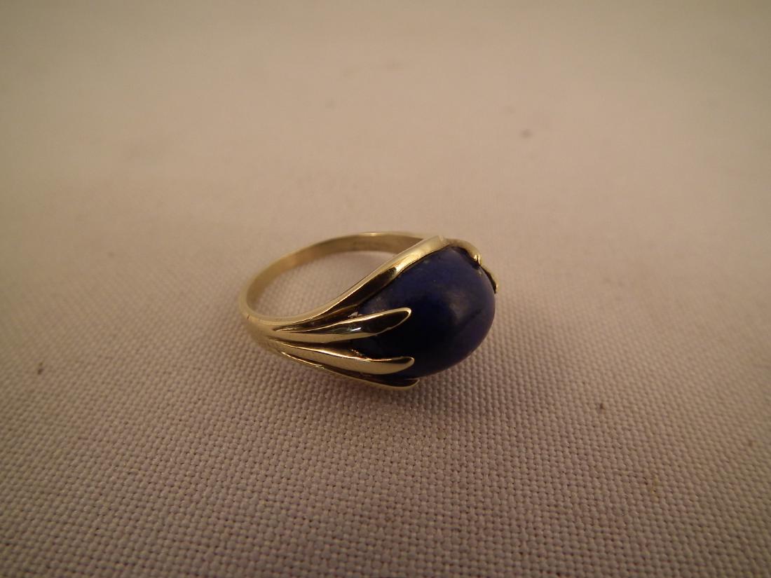 TIFFANY 14K GOLD RING: Stamped Tiffany & Co. 14k gold and lapis lazuli ring. 5 dwt.