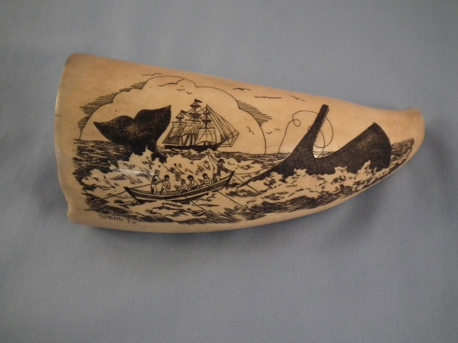 ANTIQUE SCRIMSHAW WHALE TOOTH - Apr 26, 2020 | Americana Auctions in MA