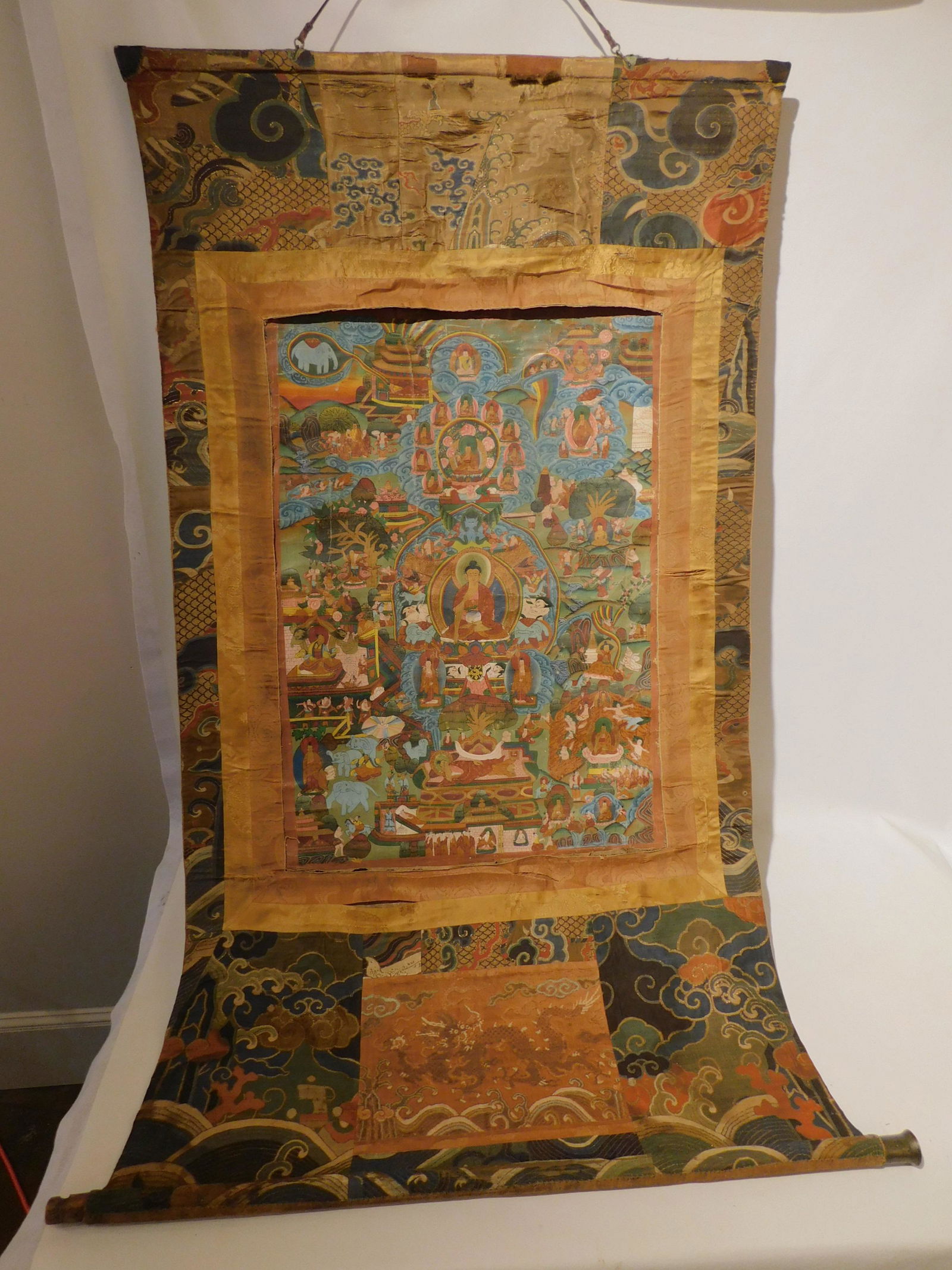 ANTIQUE TIBETAN THANKA PAINTING (1 of 13)