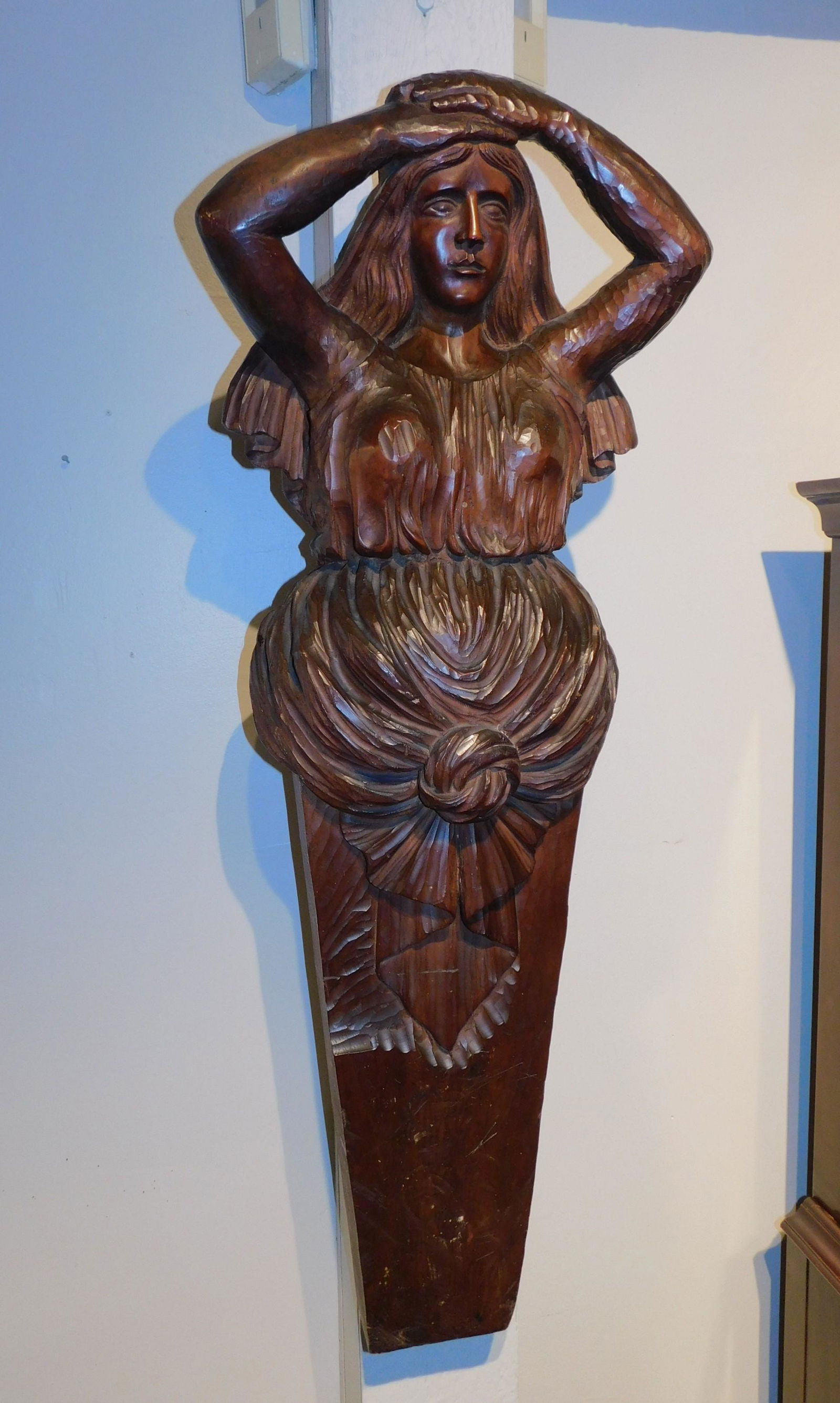 ANTIQUE SHIP FIGUREHEAD OF LADY (1 of 2)