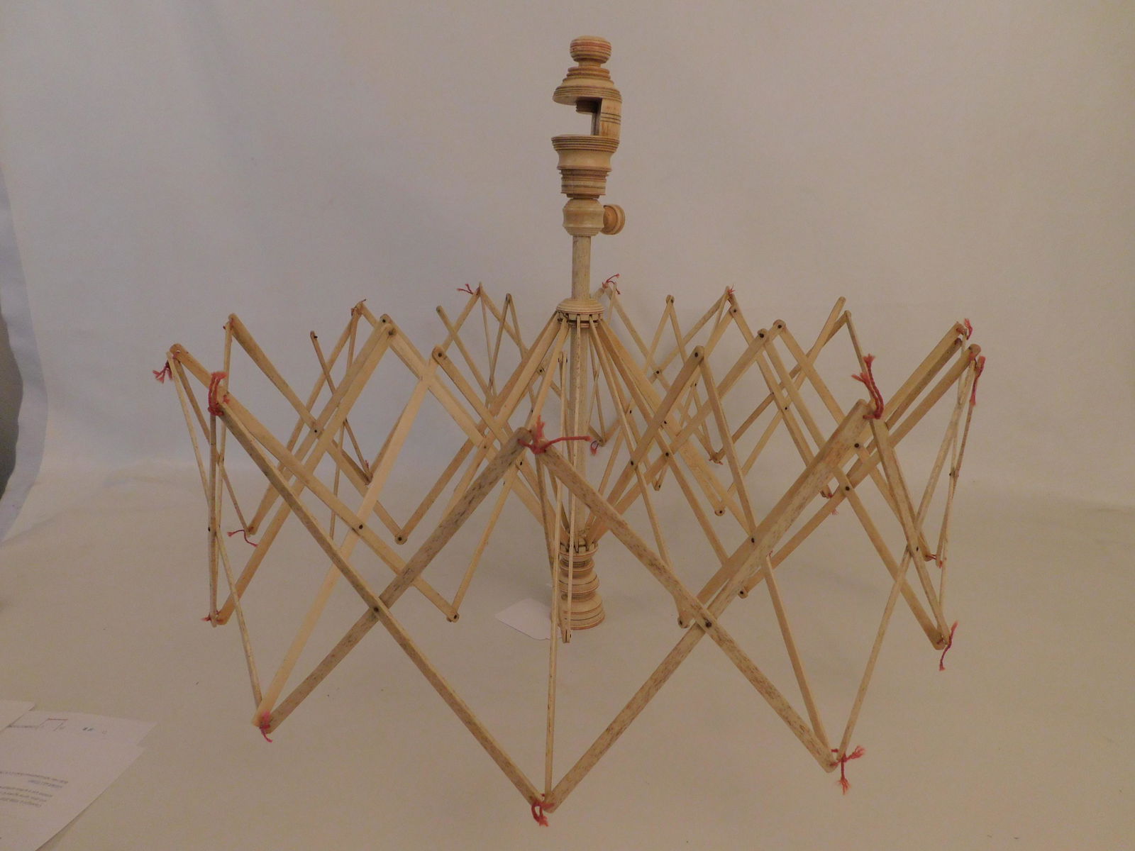 ANTIQUE WHALEBONE SWIFT (1 of 3)