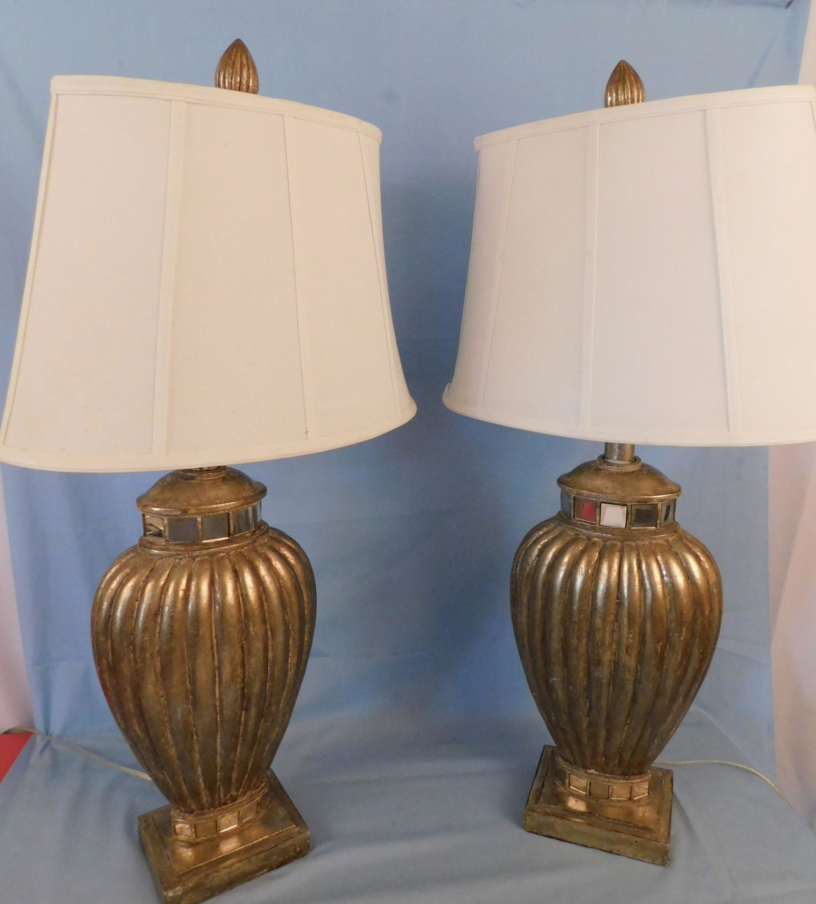PAIR MID CENTURY LAMPS (1 of 2)