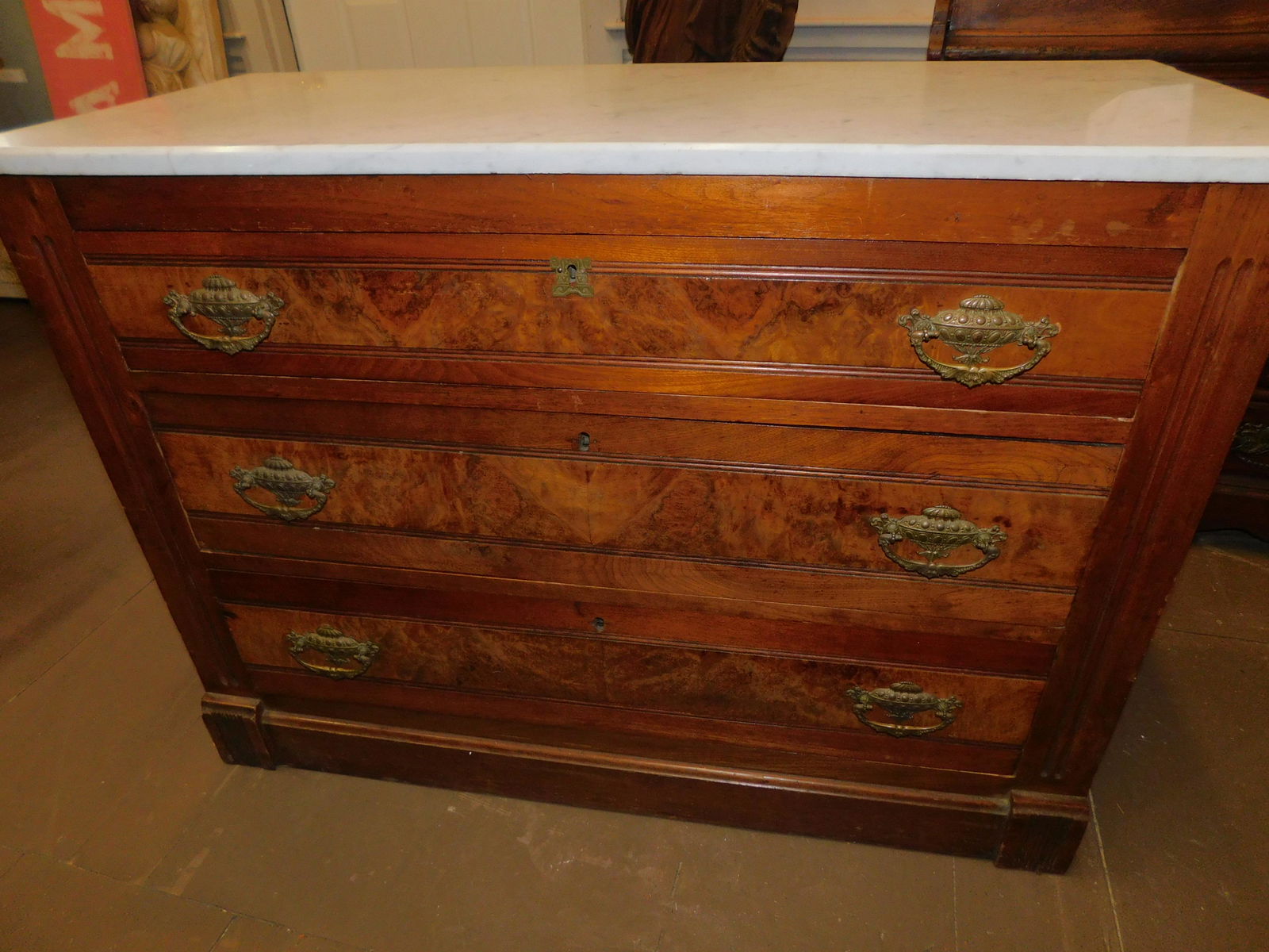 VICTORIAN MARBLE TOP CHEST & MIRROR (1 of 2)