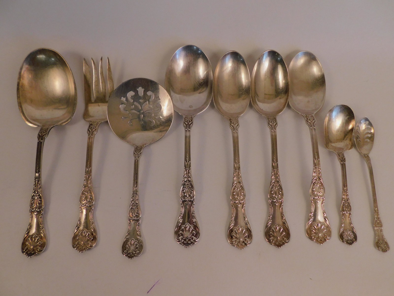 9 GORHAM KING GEORGE STERLING SERVE PIECES: Lot 9 heavy sterling silver serving pieces by Gorham circa 1900 in the King George pattern. To 9 in long. Weighs 23.6 ozt. No monog.