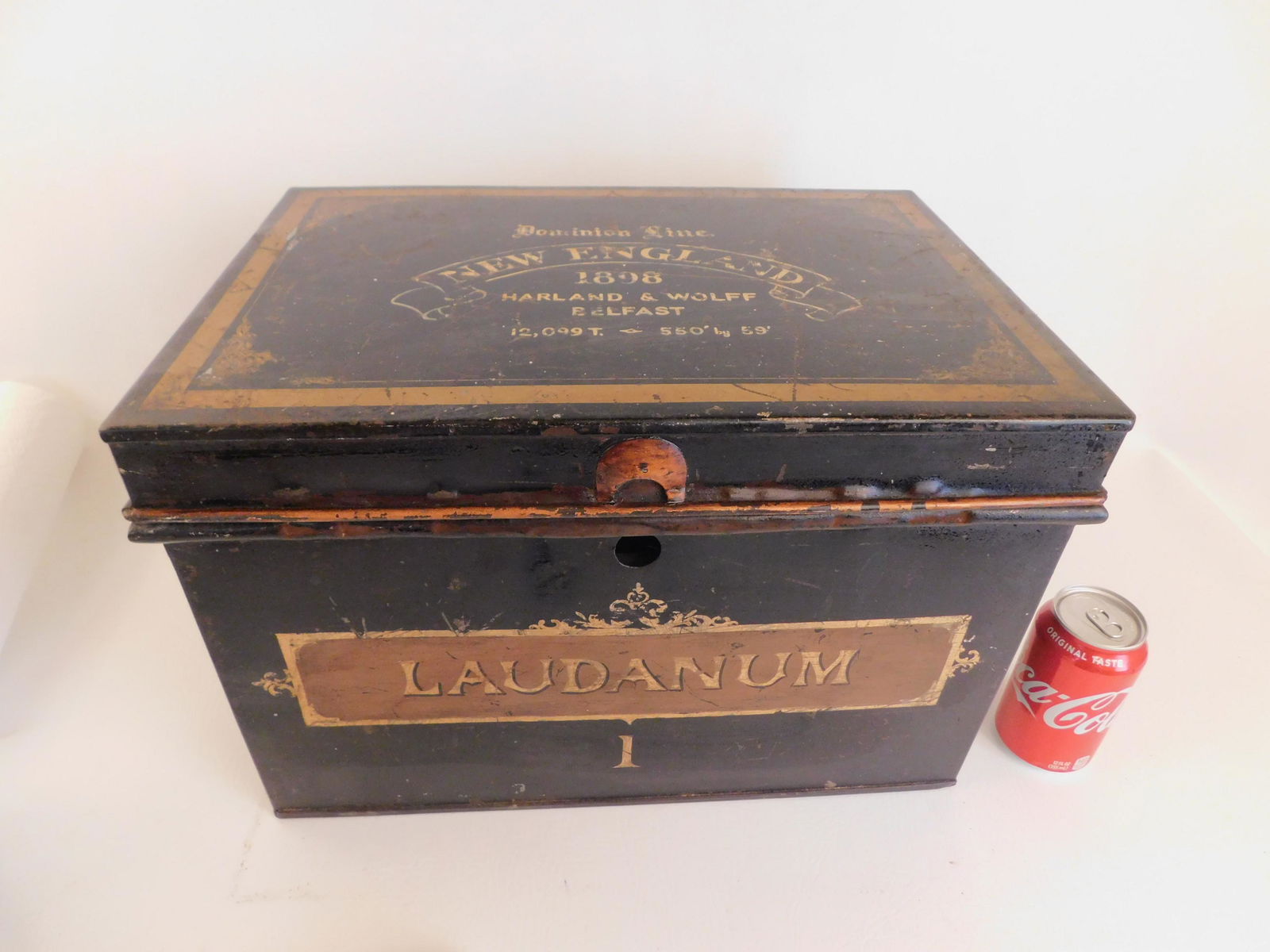 1898 TIN LAUDANUM SHIP BOX (1 of 6)
