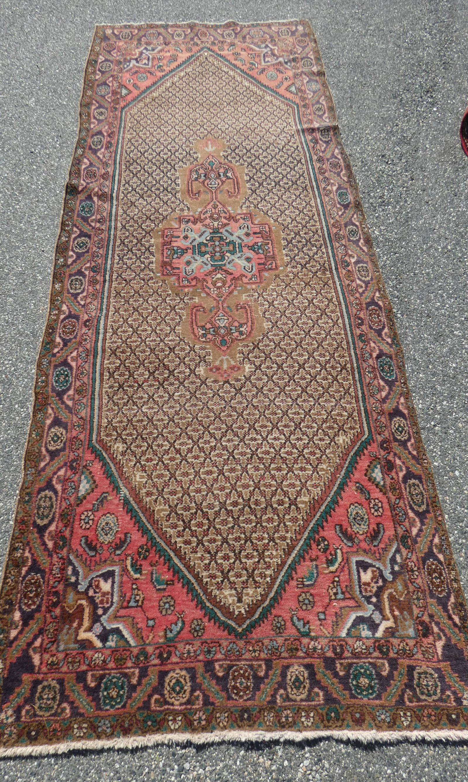 ANTIQUE SERAB RUNNER (1 of 4)