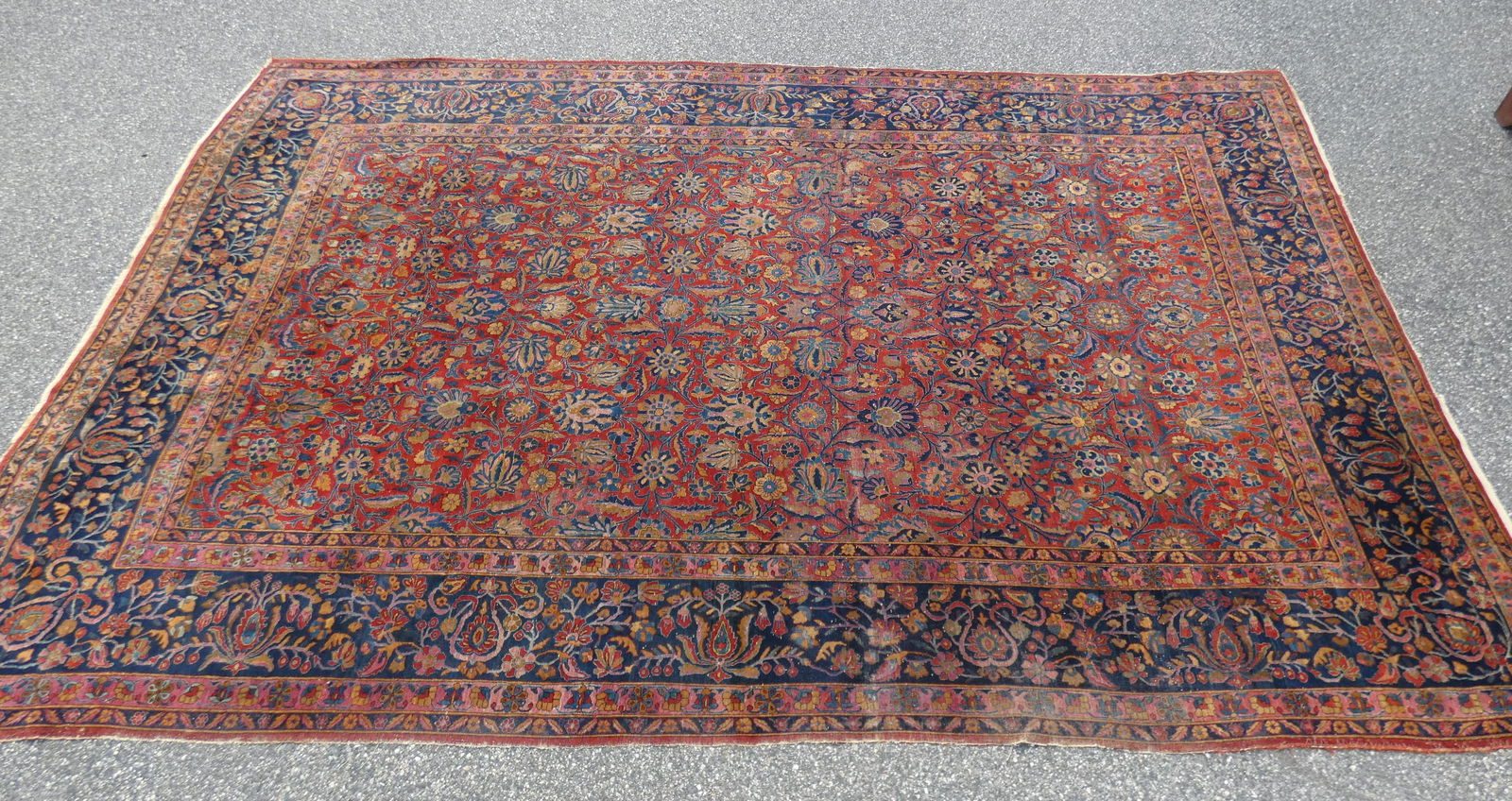 ANTIQUE SIGNED SAROUK CARPET (1 of 5)