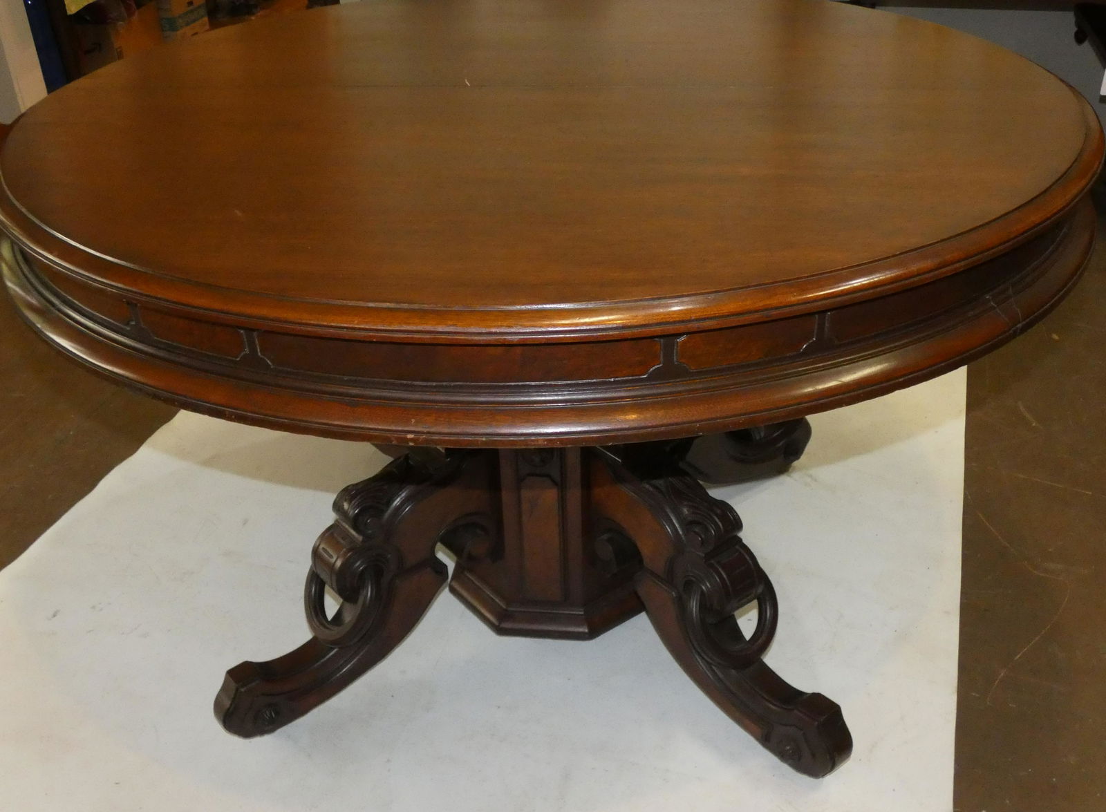 VICTORIAN RING CARVED WALNUT DINE TABLE - RENAISSANCE (1 of 5)